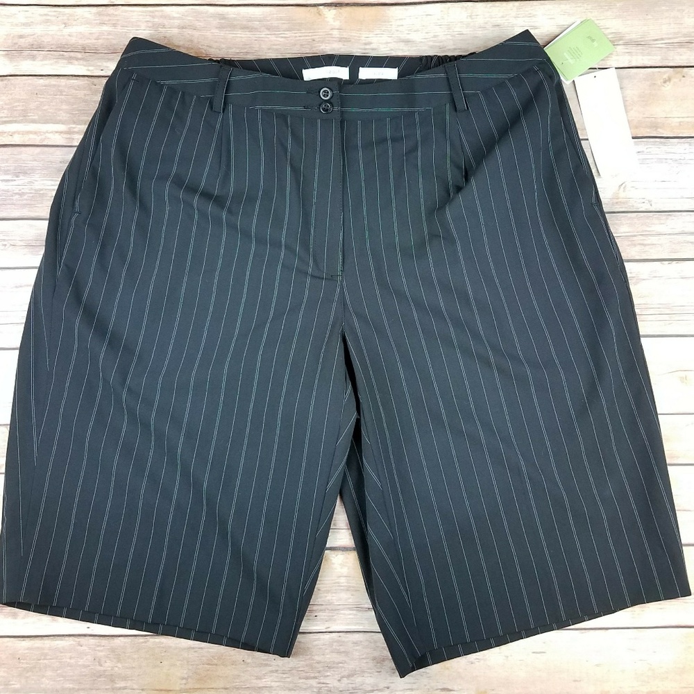 Liz Golf Audra Womens Golf Shorts NWT Size 14W